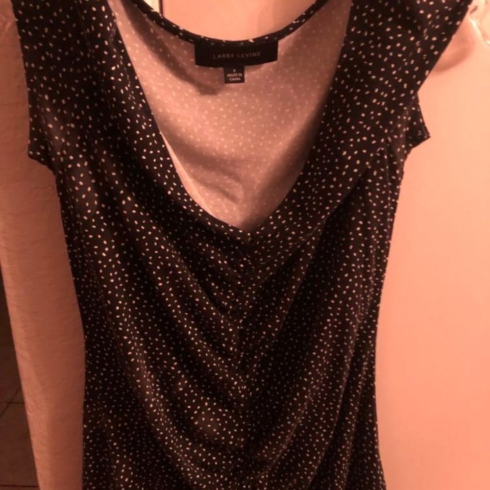 Larry Levine Black Polka Dot flutter sleeved Top Size S - Brand new